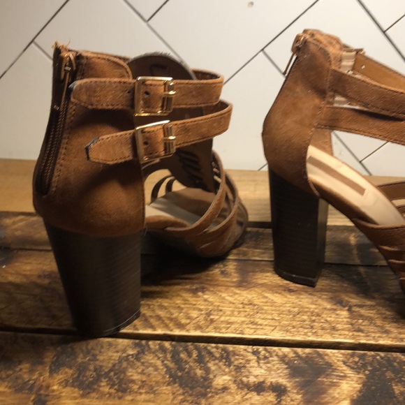 Heel Zipper Strappy Heels - Picture 4 of 5